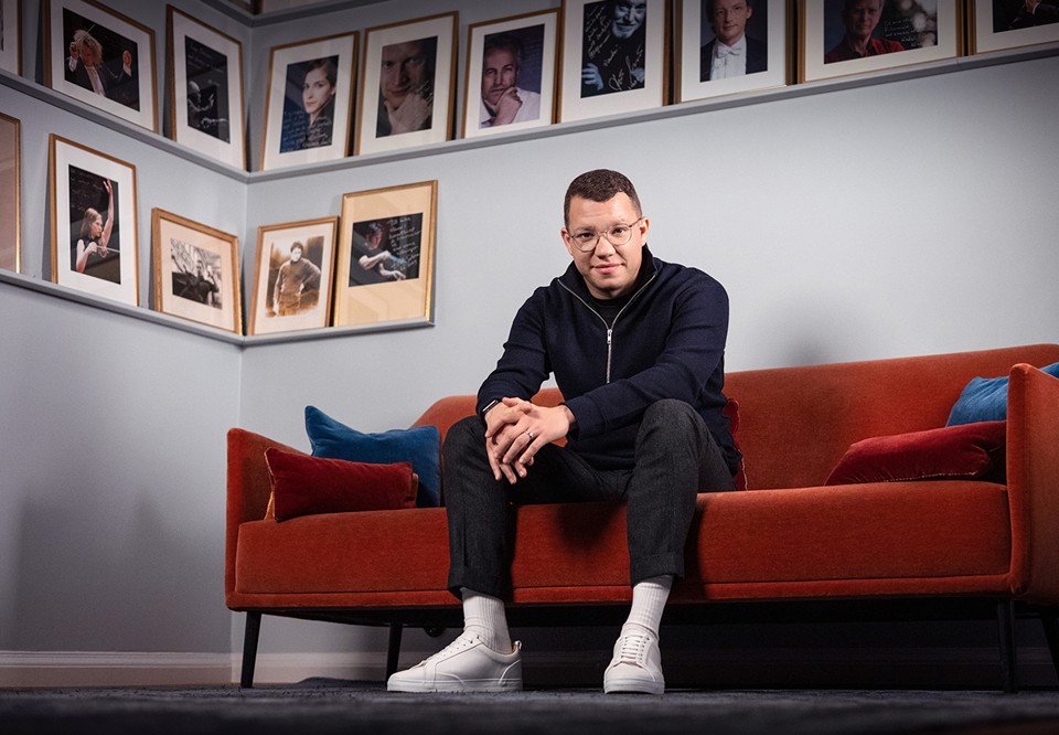 Man in a sofa. Photo