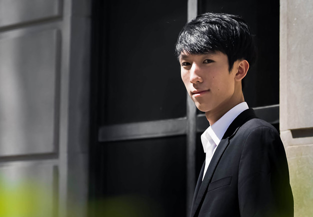 Närbild på man. Fotografi.