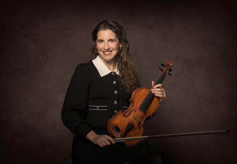 Portrait of Lola Torrente. Photo.