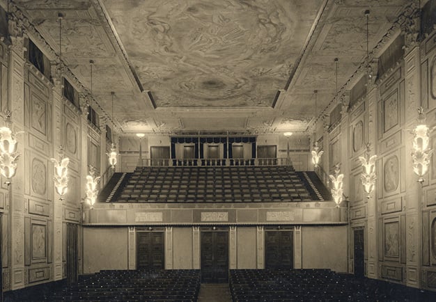 Old photo of the Grünewaldhall.