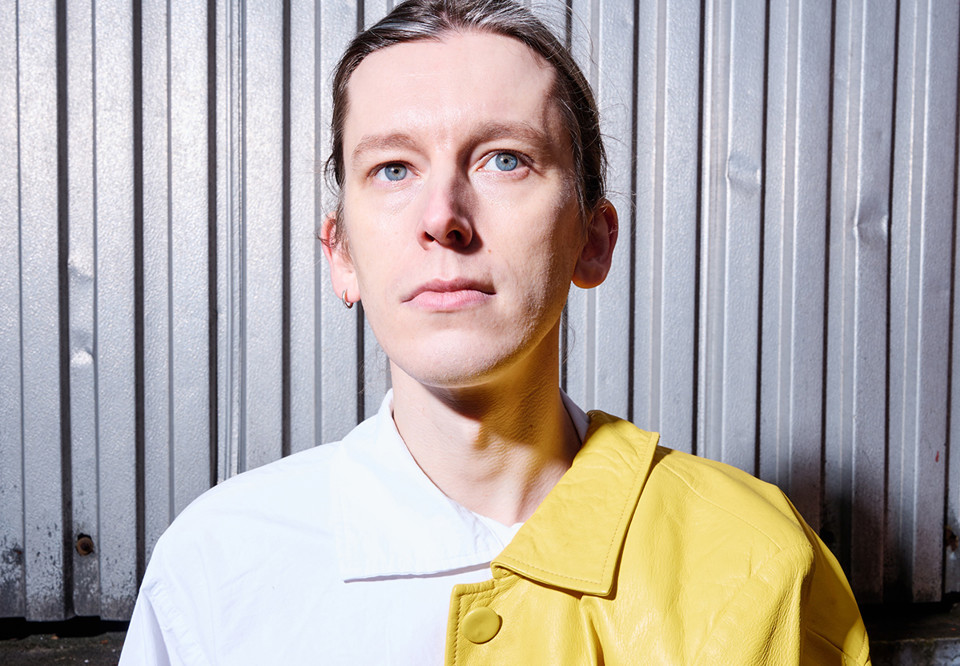 Närbild på man. Fotografi.