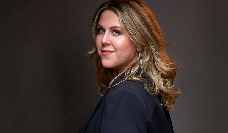 Närbild på kvinna. Fotografi.