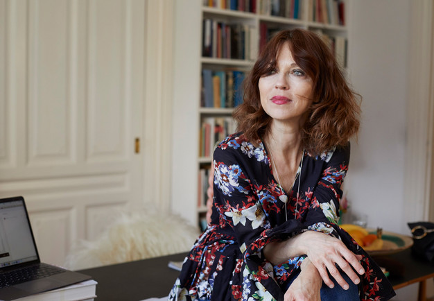 Närbild på kvinna. Fotografi.