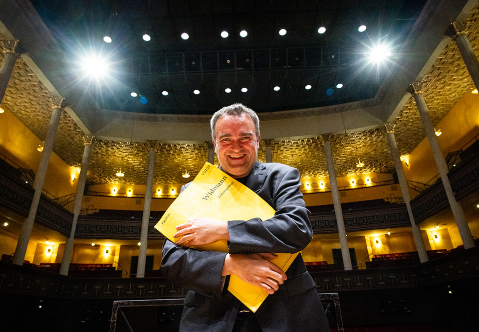 Närbild på man. Fotografi.